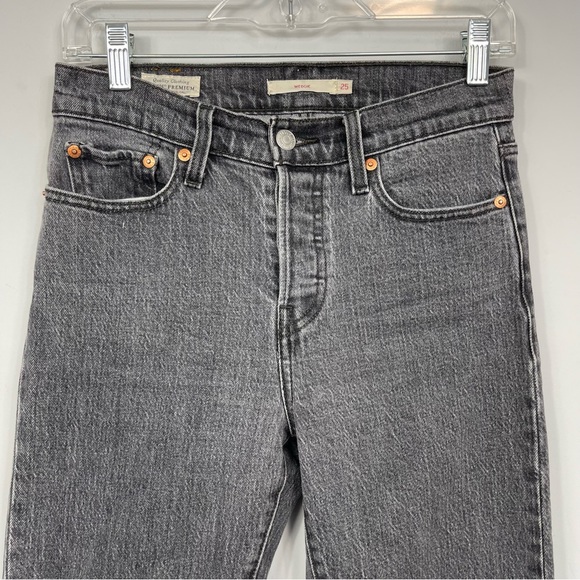 Levi's Premium Wedgie Icon Fit Jeans in Bite My Dust Gray High Waist Ankle 25 - Picture 5 of 16